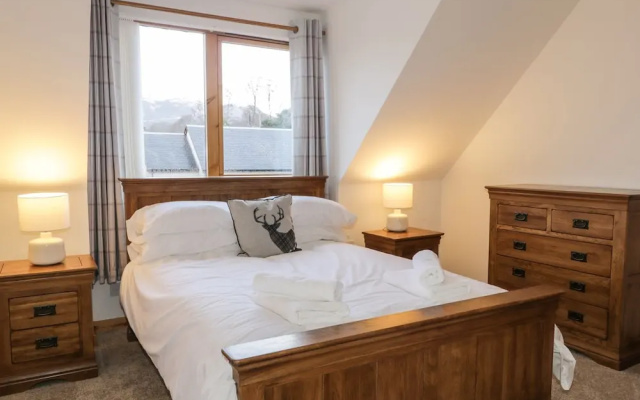 12 Loch Na Leoba Road