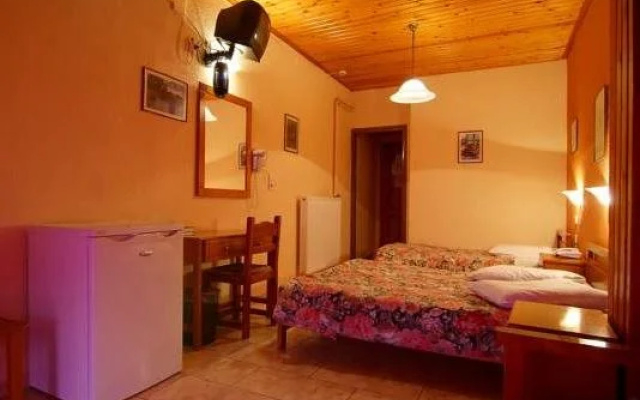 Hotel Lefas