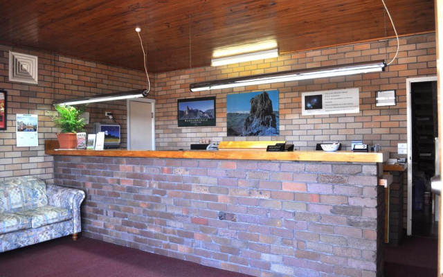 All Travellers Motor inn