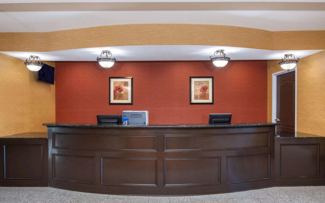 La Quinta Inn & Suites by Wyndham Atlanta-Union City