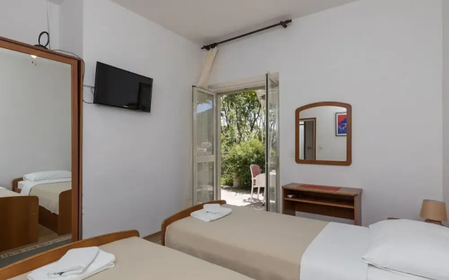 Begovic Guest House - Private Twin Room