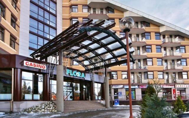 Отель Flora hotel Болгария, Боровец - отзывы, цены и фото номеров - забронировать отель Flora hotel онлайн вид на фасад