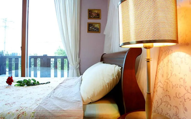 Mari Sea Ever Pension