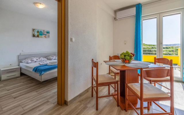 Stunning Apartment in Pomer With 1 Bedrooms and Wifi