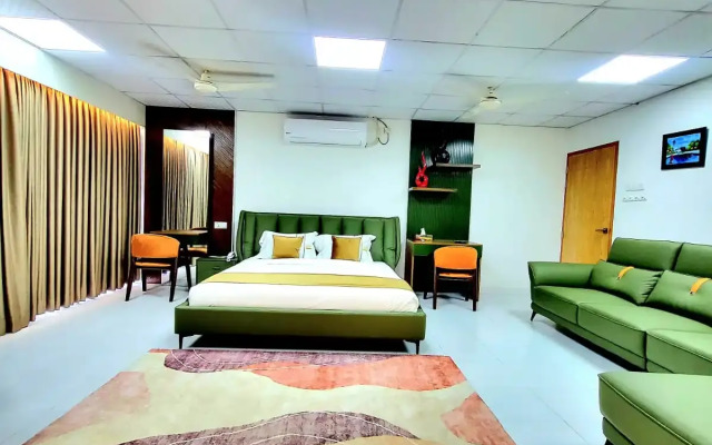 Crown Euro Inn