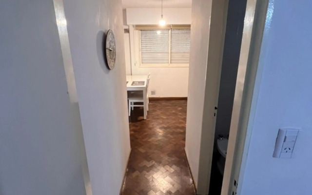Hermoso departamento céntrico de dos ambientes.