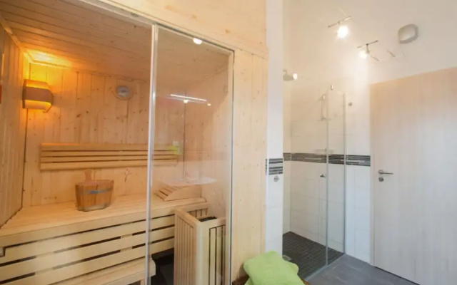 Amselgrun Modern Retreat