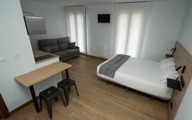 Apartamentos Puerta de Occidente