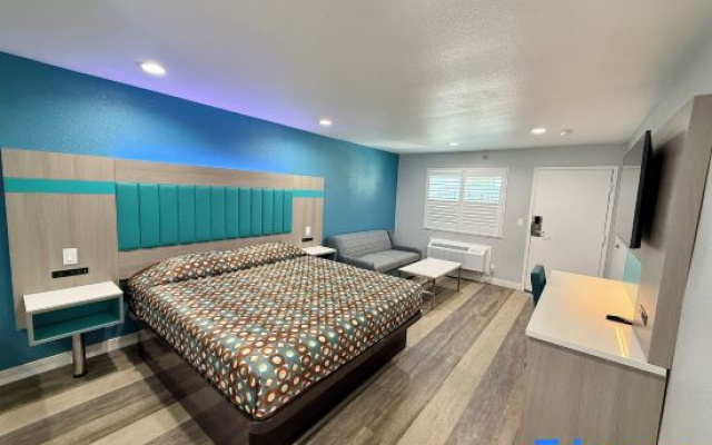 Royale Inn Motel