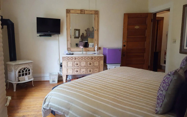 At Cumberland Falls Bed & Breakfast Inn