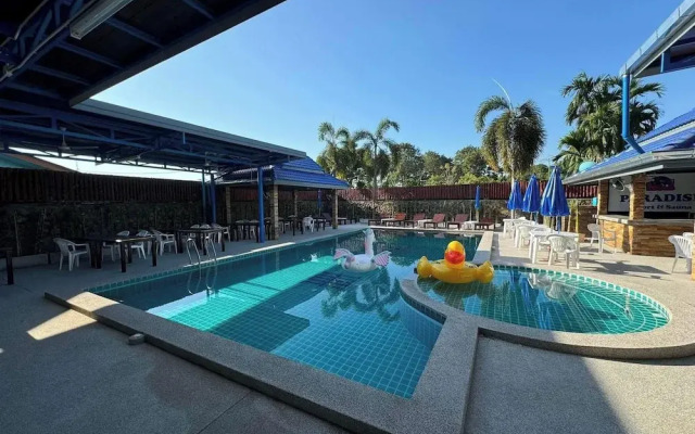 Paradise Resorts & Sauna