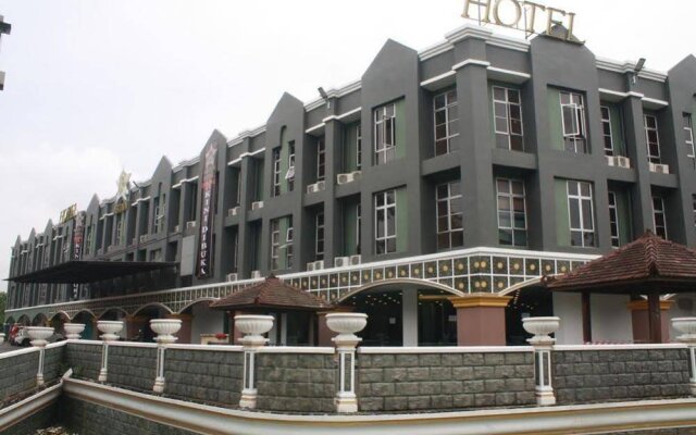 Hotel near senai airport