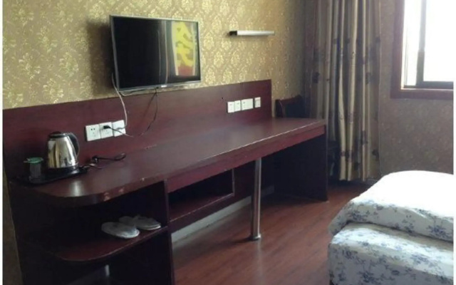 Luojing Business Hotel