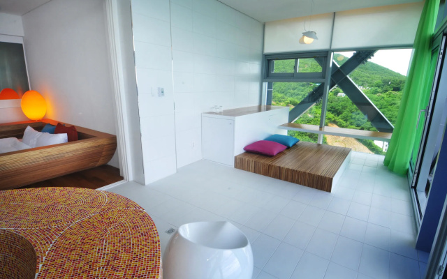 Haslla Art World Museum Hotel