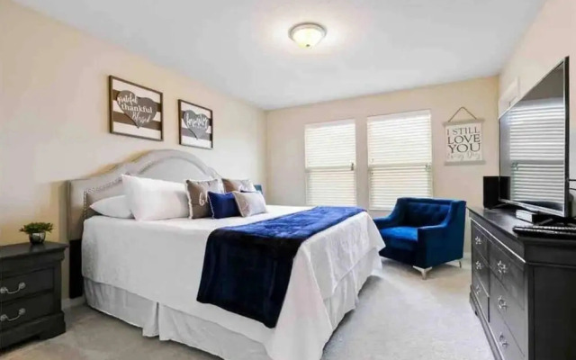 Super Chic-4 Bedroom Townhome IN Disney Area