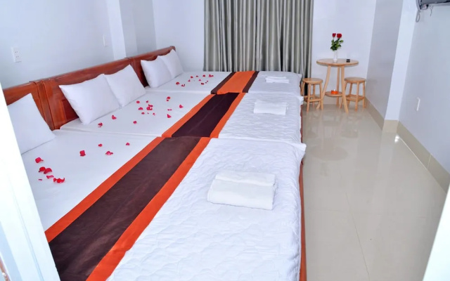 Seven Sea Hotel