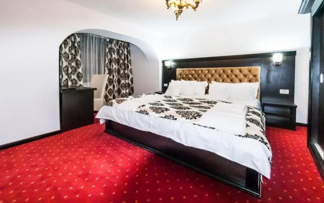 Hotel Blue Night