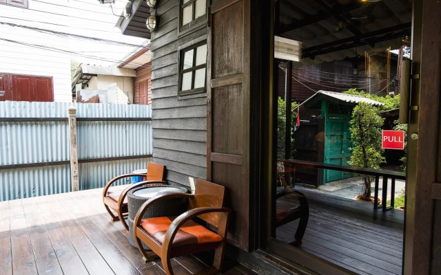 Viman Guesthouse - Hostel