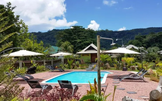 La Digue Holiday Villa