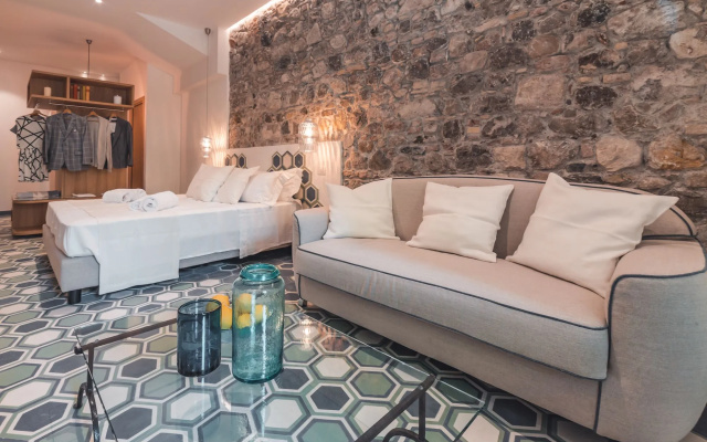 Medousa Suites