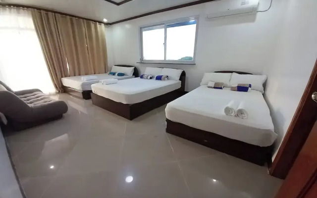 Seven Waves Beachfront