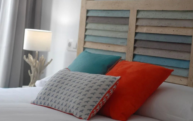 Suites del Arenal Olehousing