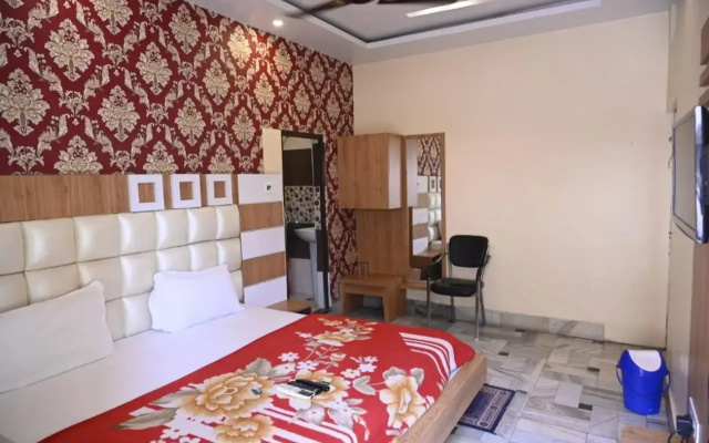 Hotel Arya