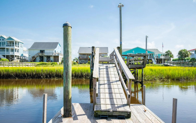 Sound Sleeper by Oak Island Accommodations