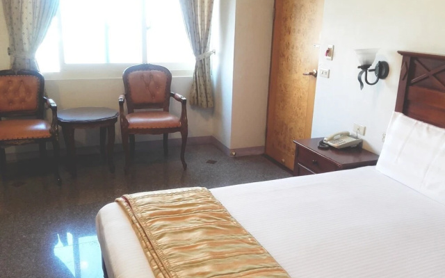 Jing Ai Hotel