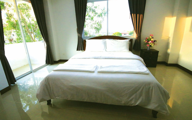 Baan Samrarn