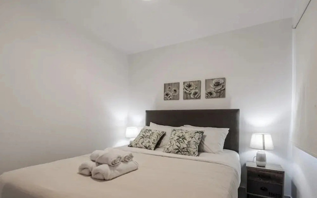 Phaedrus Living: Skiathos Luxury Residences Blu