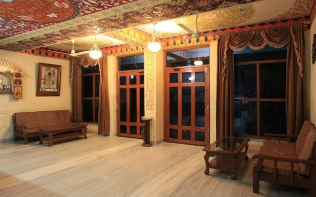 Hotel Teerth Palace