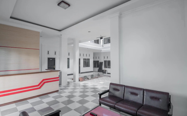 RedDoorz near Sultan Thaha Airport Jambi