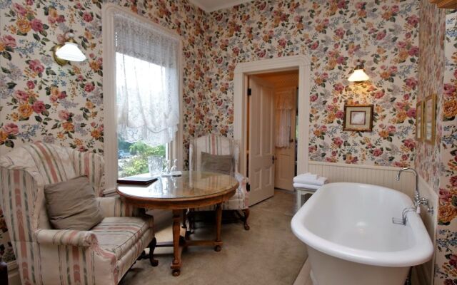 Bradford Place Inn & Gardens