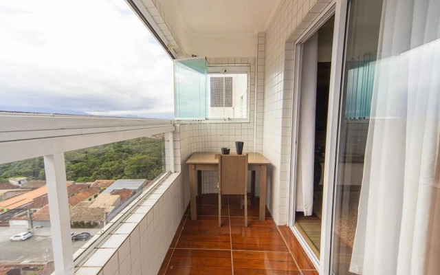 Apartamento Beira Mar com Varanda e Churrasqueira