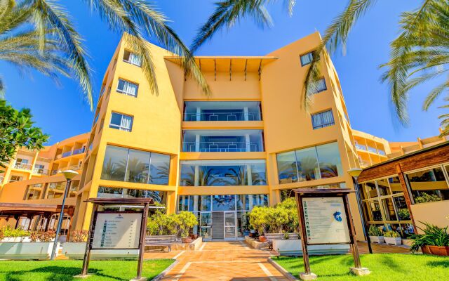 SBH Costa Calma Beach Resort Hotel вид на фасад