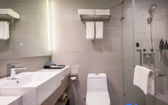 Guanggu International Apartment