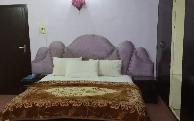 Green Lodge Guest House