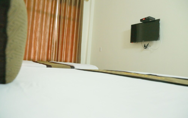 Gold Plus Hotel