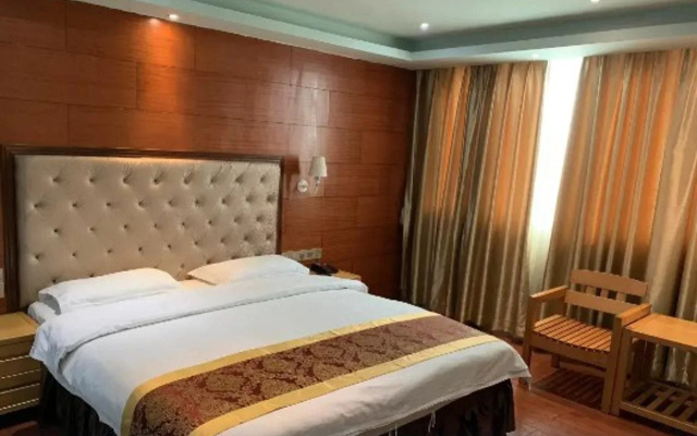 Bolang Hotel