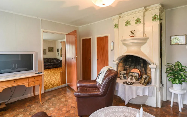 Awesome Home in Kalv With 3 Bedrooms and Wifi