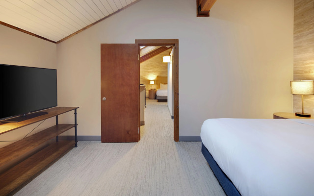 Highline Vail — a DoubleTree by Hilton