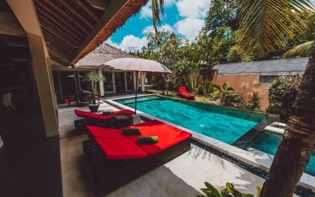 Maylie Bali Villa