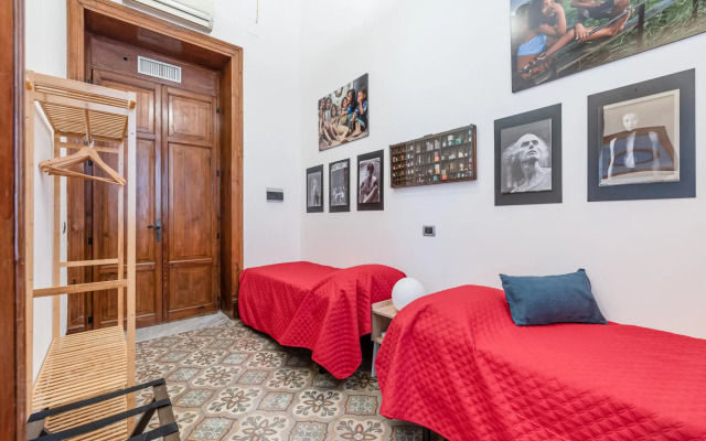 Lea's Art Apartment by Wonderful Italy