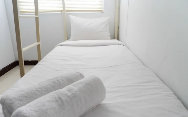 Comfy 2BR Apartment at Waterplace Residence Pakuwon Indah