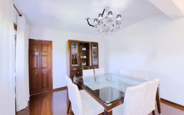 Casa de Luxo 2500m na Granja Viana
