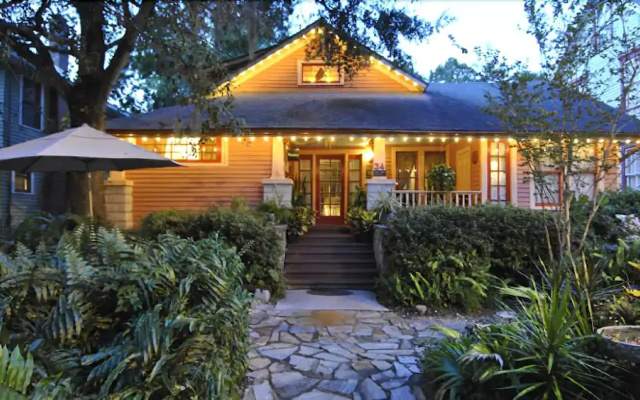 Saragossa Inn