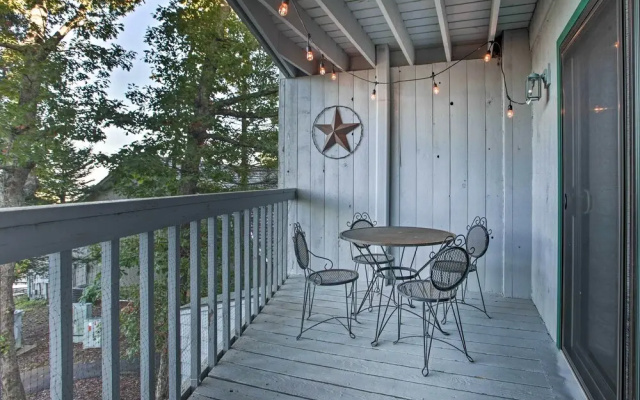 Ski-in Ski-out Wintergreen Condo w/ Balcony