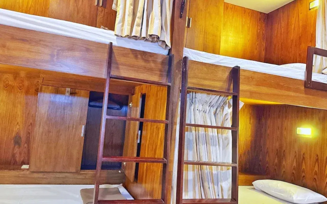 The Lodge BKK Hostel