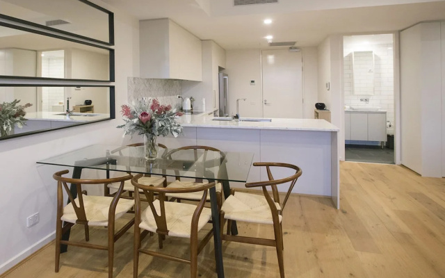 Greenwich Apartment